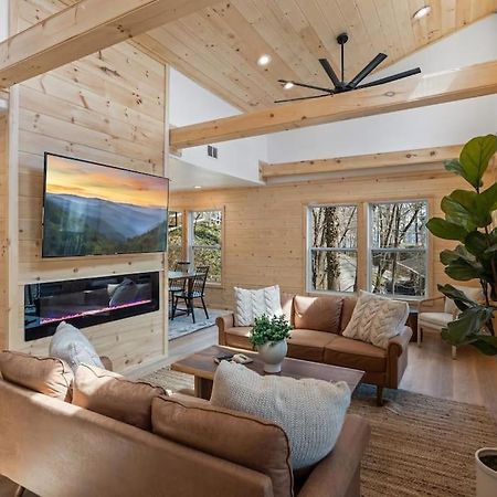 New! Modern Cabin With Two Decks, Bar & Game Room! Gatlinburg Exterior foto